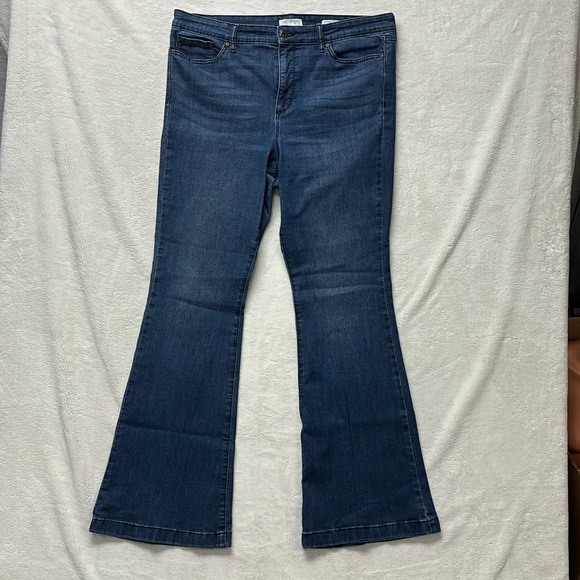 Sofia Jeans by Sofia Vergara women’s Melisa flare Size: 16 - Picture 1 of 9